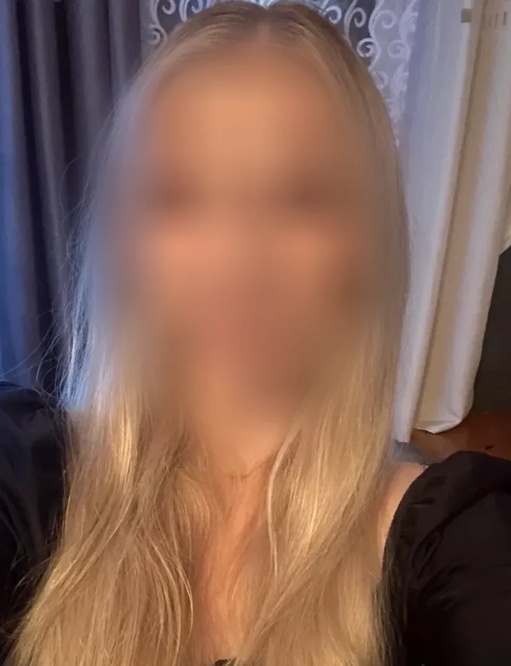 Ailsa, 26