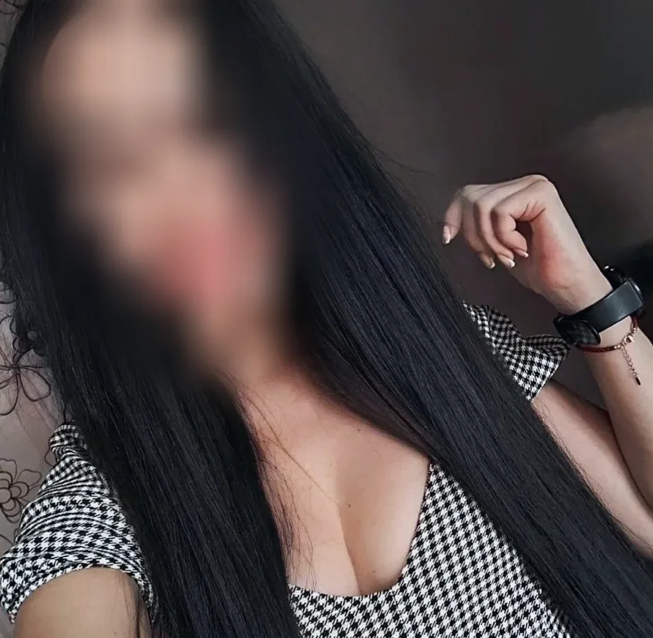Julia, 30