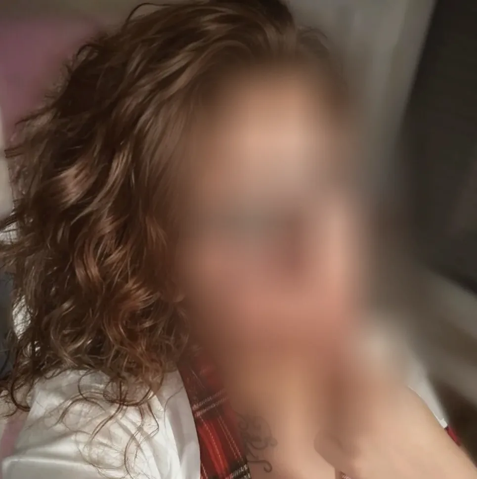 Sarah, 37